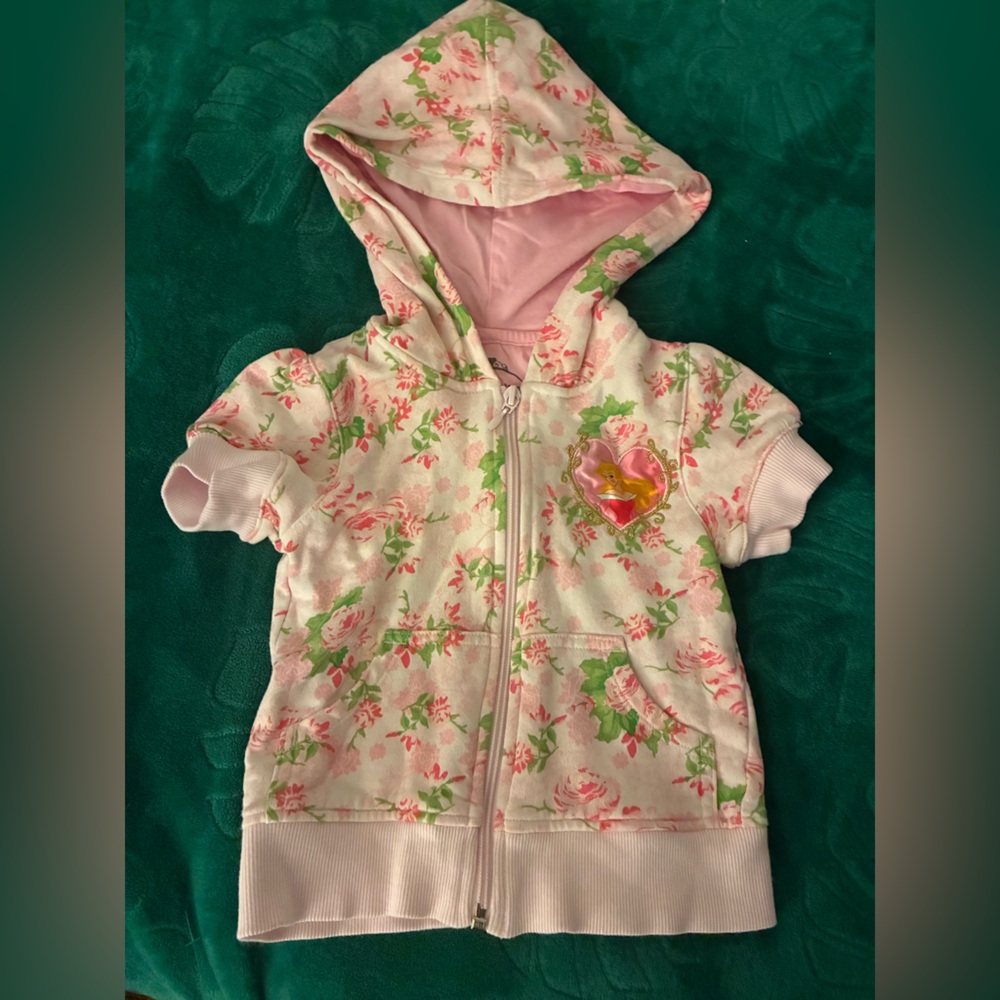 Disney princesses Aurora light spring rose sweater  size 4T EUC